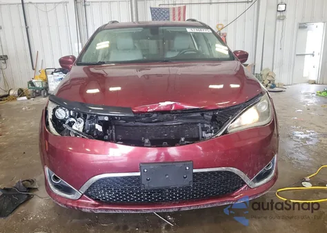 2017 Chrysler Pacifica Touring L Plus из США, поврежденный, VIN 2C4RC1EG2HR811827